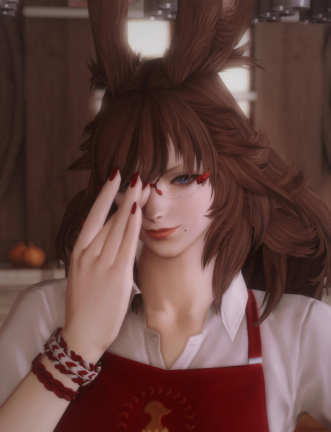 A Viera woman with glasses.
